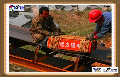 懸掛式永磁除鐵器根據(jù)冷卻方式主要有自冷式，油冷式和強制風冷式